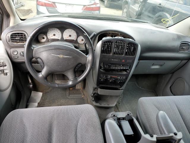 Photo 8 from auction – 2005 CHRYSLER TOWN & COU with VIN 2C4GP54L95R571219