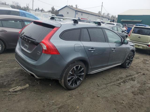 Photo 3 from auction – 2016 VOLVO V60 CROSS with VIN YV4612HM7G1016353