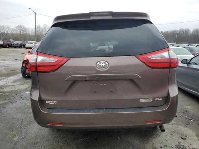 Photo 6 from auction – 2018 TOYOTA SIENNA XLE with VIN 5TDYZ3DC1JS903691