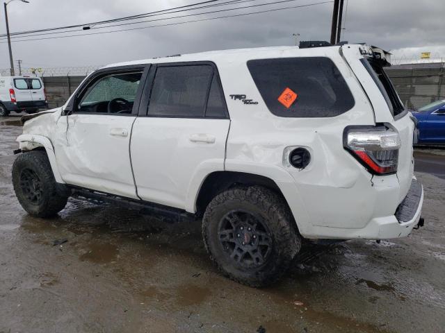 Photo 2 from auction – 2019 TOYOTA 4RUNNER SR with VIN JTEBU5JR7K5679645