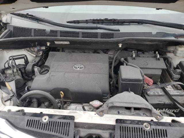 Photo 12 from auction – 2011 TOYOTA SIENNA XLE with VIN 5TDYK3DC4BS155993