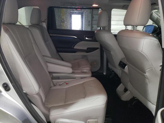 Photo 11 from auction – 2015 TOYOTA HIGHLANDER with VIN 5TDDCRFH0FS007529