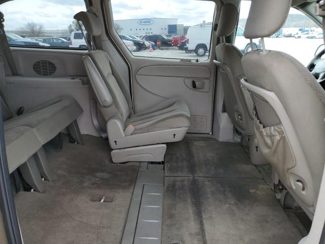Photo 11 from auction – 2005 CHRYSLER TOWN AND C with VIN 2C4GP44R55R267691