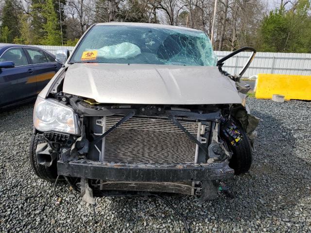 Photo 5 from auction – 2016 CHRYSLER TOWN & COU with VIN 2C4RC1JG5GR111451