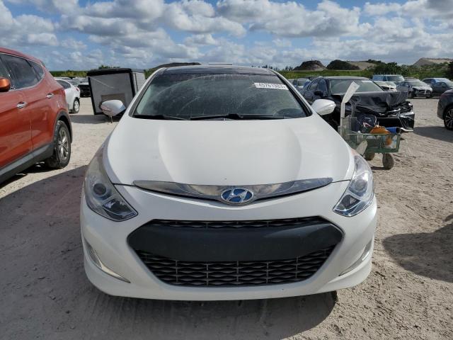 Photo 5 from auction – 2013 HYUNDAI SONATA HYB with VIN KMHEC4A48DA066944