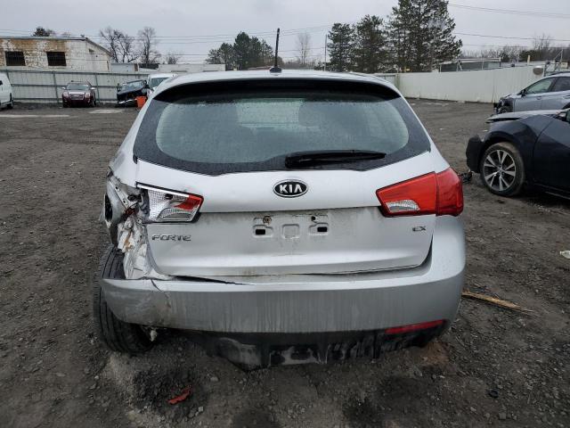 Photo 6 from auction – 2011 KIA FORTE with VIN KNAFU5A29B5350127