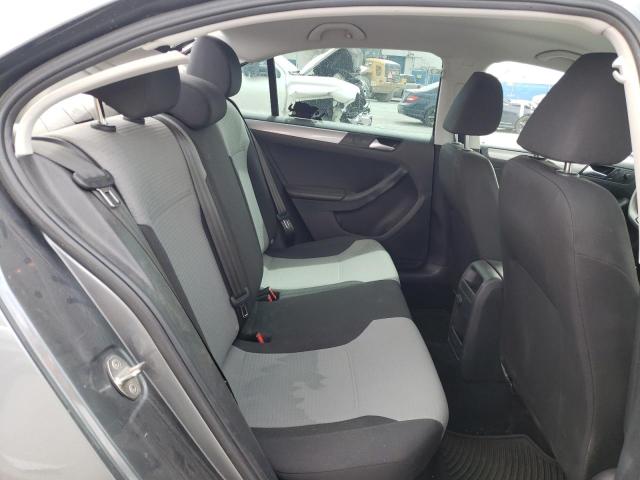 Photo 10 from auction – 2018 VOLKSWAGEN JETTA S with VIN 3VW2B7AJ4JM260979