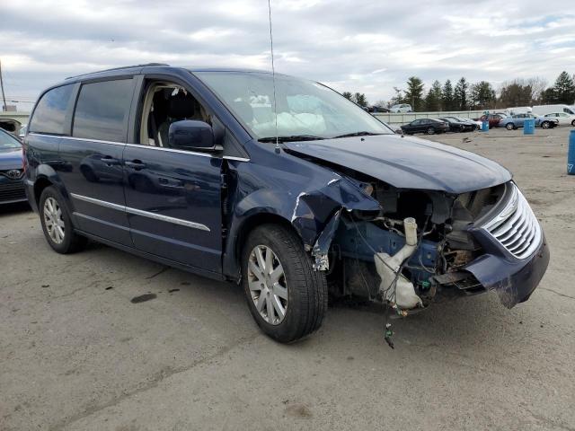 Photo 4 from auction – 2015 CHRYSLER TOWN & COU with VIN 2C4RC1BG8FR551628