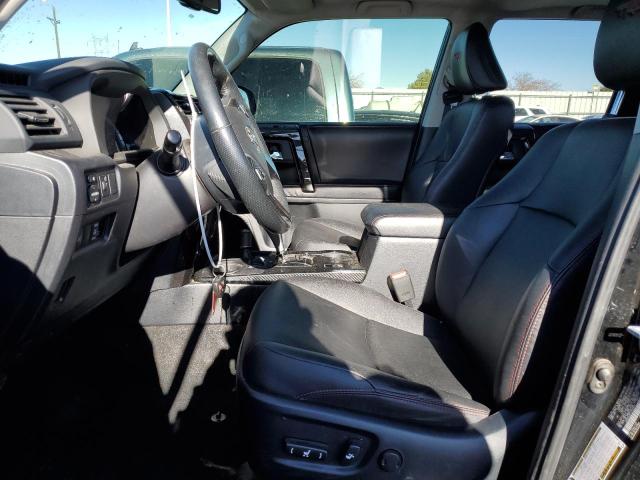Photo 7 from auction – 2018 TOYOTA 4RUNNER SR with VIN JTEBU5JR2J5500636