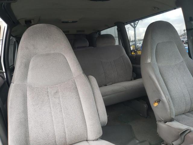Photo 10 from auction – 2001 CHEVROLET ASTRO with VIN 1GNDM19W21B146013