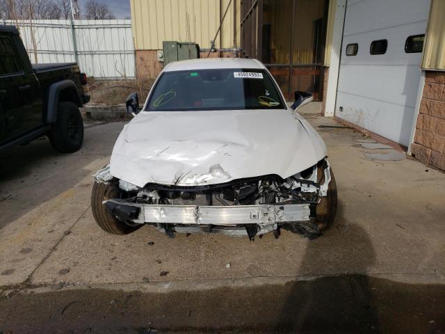 Photo 5 from auction – 2022 LEXUS IS 300 with VIN JTHAA1D20N5122885