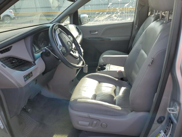 Photo 7 from auction – 2017 TOYOTA SIENNA XLE with VIN 5TDYZ3DC3HS771964