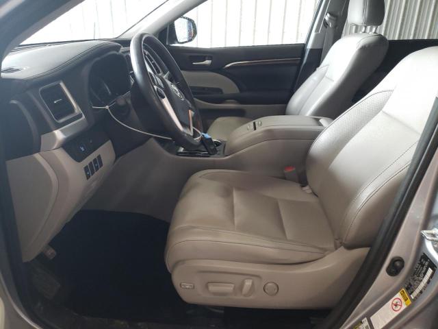 Photo 7 from auction – 2015 TOYOTA HIGHLANDER with VIN 5TDDCRFH0FS007529