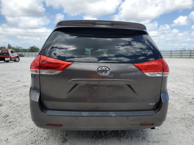 Photo 6 from auction – 2013 TOYOTA SIENNA XLE with VIN 5TDYK3DC7DS335519