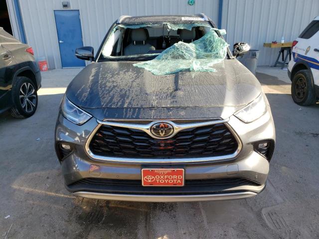 Photo 5 from auction – 2021 TOYOTA HIGHLANDER with VIN 5TDFZRAHXMS037598