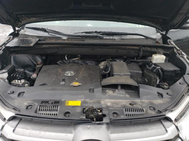 Photo 11 from auction – 2017 TOYOTA HIGHLANDER with VIN 5TDJZRFH4HS444339