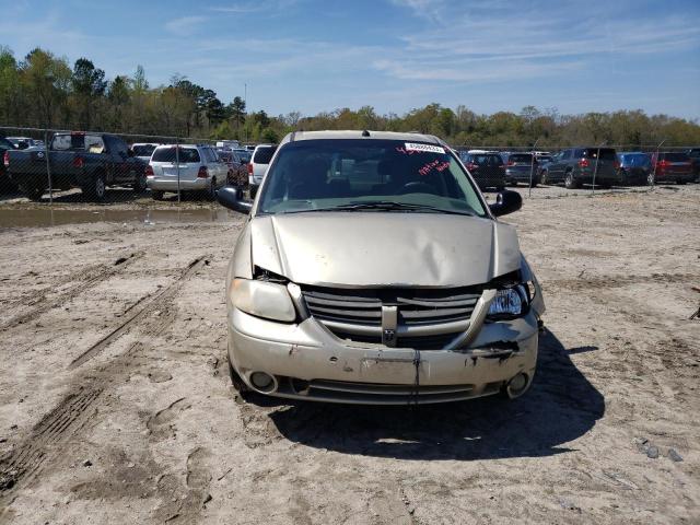 Photo 5 from auction – 2005 CHRYSLER TOWN & COU with VIN 2C4GP44R25R440096