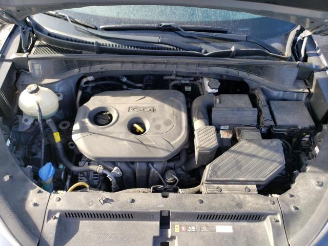 Photo 11 from auction – 2017 HYUNDAI TUCSON SE with VIN KM8J33A49HU593436