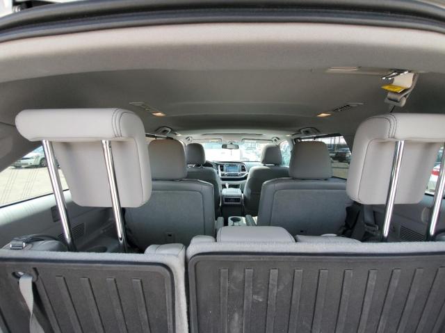 Photo 9 from auction – 2015 TOYOTA HIGHLANDER with VIN 5TDDKRFH8FS159531