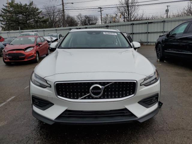 Photo 5 from auction – 2021 VOLVO V60 CROSS with VIN YV4102WK0M1077909