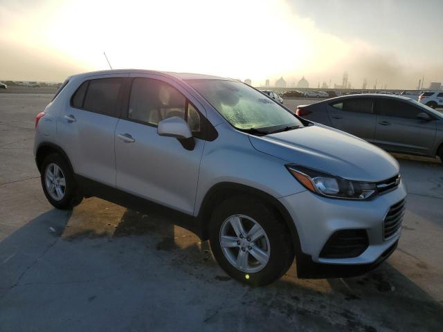 Photo 4 from auction – 2021 CHEVROLET TRAX LS with VIN KL7CJKSB4MB305576