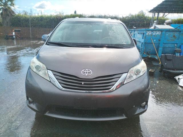 Photo 5 from auction – 2012 TOYOTA SIENNA XLE with VIN 5TDDK3DC9CS044372