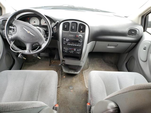 Photo 8 from auction – 2005 CHRYSLER TOWN & COU with VIN 2C4GP54L05R402335