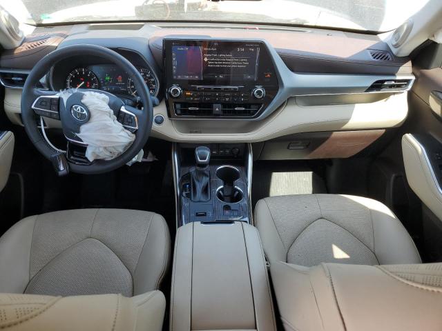 Photo 8 from auction – 2021 TOYOTA HIGHLANDER with VIN 5TDFZRAH4MS082651