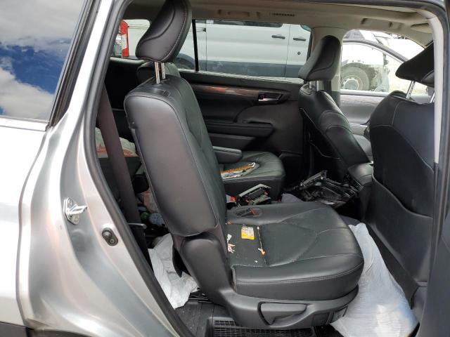 Photo 11 from auction – 2021 TOYOTA HIGHLANDER with VIN 5TDFARAH0MS007727