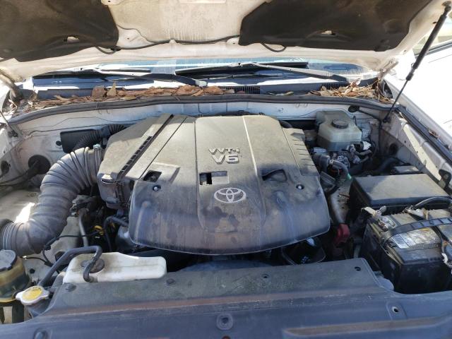Photo 12 from auction – 2004 TOYOTA 4RUNNER SR with VIN JTEZU14R540037654