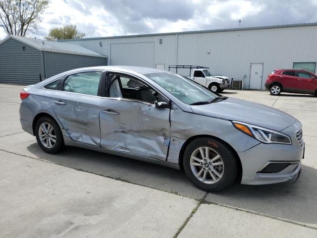 Photo 4 from auction – 2017 HYUNDAI SONATA SE with VIN 5NPE24AF8HH477882