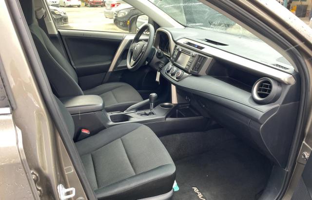 Photo 5 from auction – 2015 TOYOTA RAV4 LE with VIN JTMBFREV7FD144162