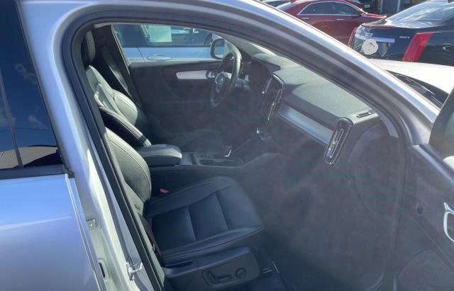 Photo 5 from auction – 2019 VOLVO XC40 T5 MO with VIN YV4162UK0K2088918
