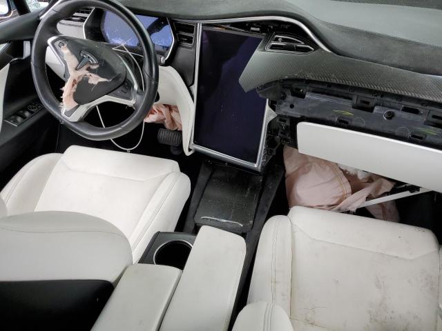 Photo 8 from auction – 2017 TESLA MODEL X with VIN 5YJXCBE20HF054066