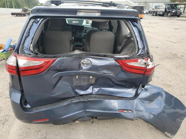 Photo 6 from auction – 2017 TOYOTA SIENNA XLE with VIN 5TDYZ3DC5HS786594