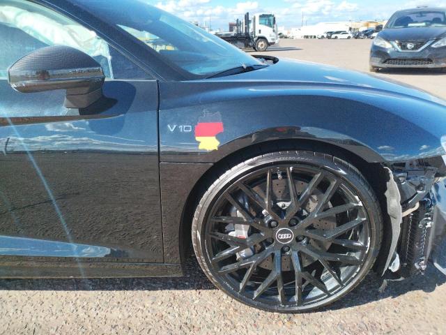 Photo 13 from auction – 2017 AUDI R8 5.2 PLU with VIN WUAKBAFX9H7901970