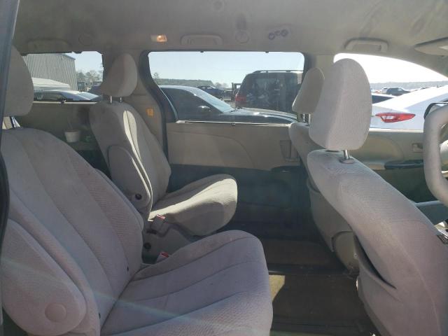 Photo 10 from auction – 2012 TOYOTA SIENNA LE with VIN 5TDJK3DC8CS048531