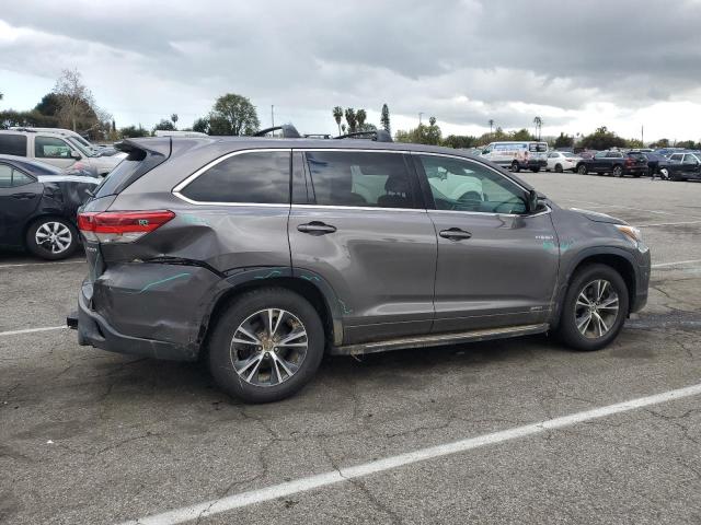 Photo 3 from auction – 2017 TOYOTA HIGHLANDER with VIN 5TDBGRFH6HS026035