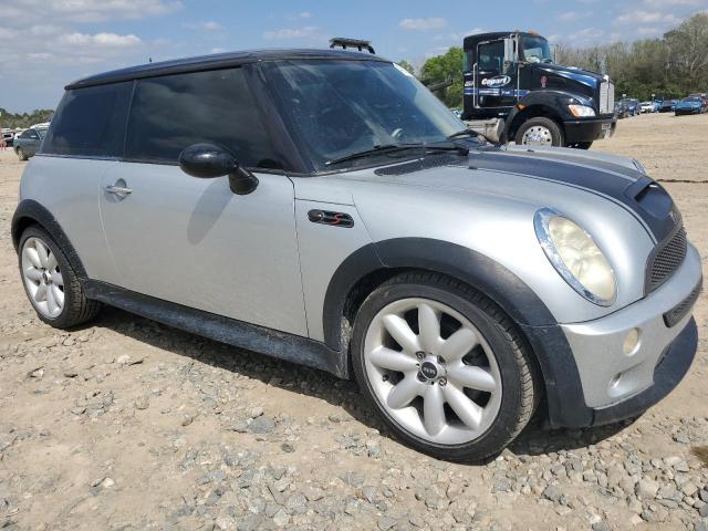 Photo 4 from auction – 2005 MINI COOPER S with VIN WMWRE33585TD99697