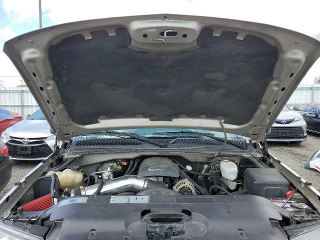 Photo 11 from auction – 2004 CHEVROLET SILVERADO with VIN 2GCEC19T141200184