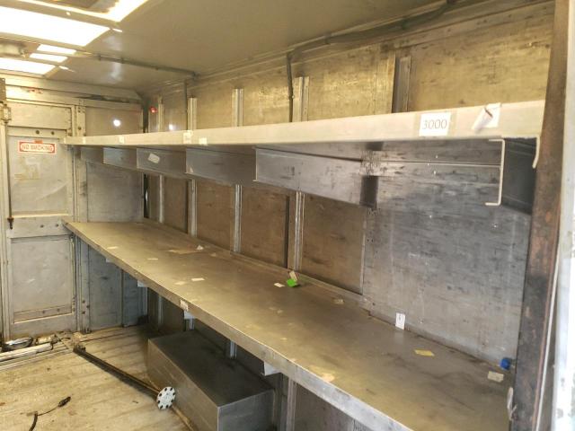 Photo 10 from auction – 2006 FREIGHTLINER CHASSIS M with VIN 4UZAANBW16CV95203