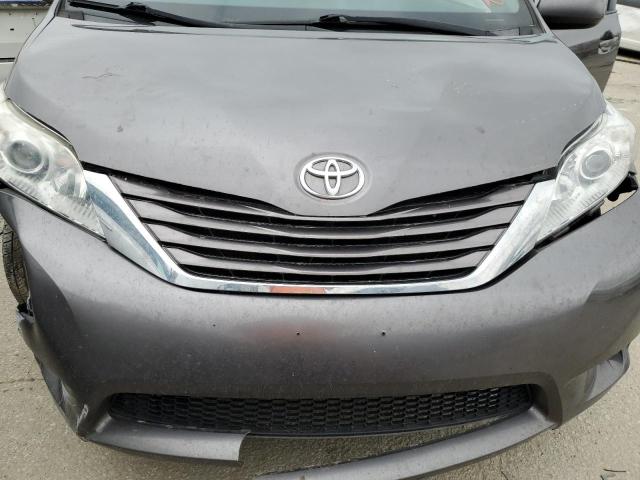 Photo 12 from auction – 2017 TOYOTA SIENNA LE with VIN 5TDKZ3DC7HS870809