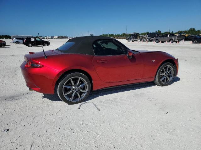 Photo 3 from auction – 2021 MAZDA MX-5 MIATA with VIN JM1NDAD70M0453127