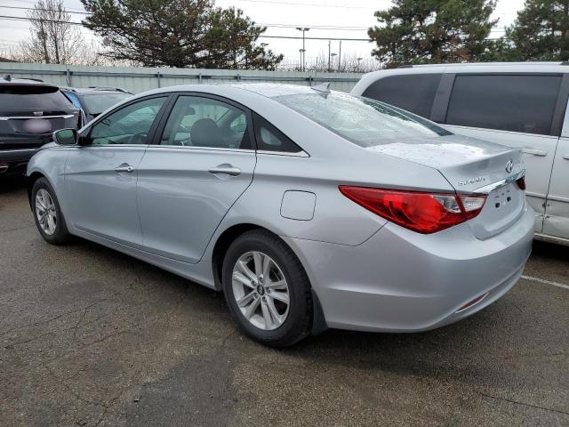 Photo 2 from auction – 2012 HYUNDAI SONATA GLS with VIN 5NPEB4AC4CH362968