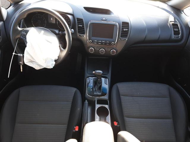 Photo 8 from auction – 2018 KIA FORTE LX with VIN 3KPFL4A77JE269593
