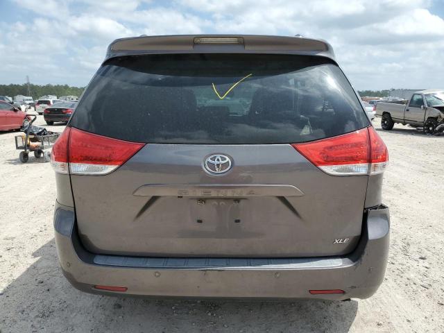 Photo 6 from auction – 2011 TOYOTA SIENNA XLE with VIN 5TDYK3DC6BS042840