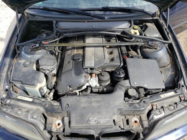 Photo 11 from auction – 2004 BMW 330 XI with VIN WBAEW534X4PG11523