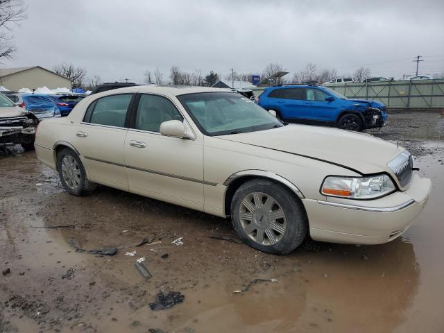 Photo 4 from auction – 2003 LINCOLN TOWN CAR C with VIN 1LNHM83W33Y658712