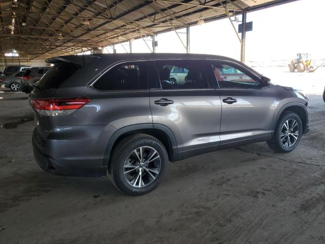 Photo 3 from auction – 2018 TOYOTA HIGHLANDER with VIN 5TDZZRFH0JS275347