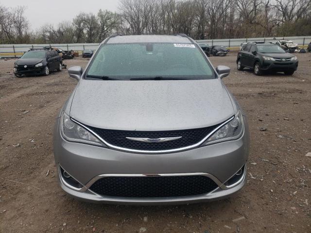 Photo 5 from auction – 2017 CHRYSLER PACIFICA T with VIN 2C4RC1BGXHR676097